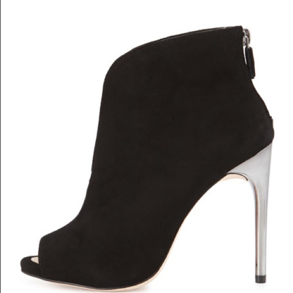 BCBG Maxazaria
